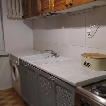 Uroczy Z Bezplatnych Parkingiem Apartment